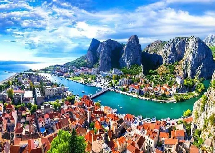 公寓 Amazing Sea View 奥米什